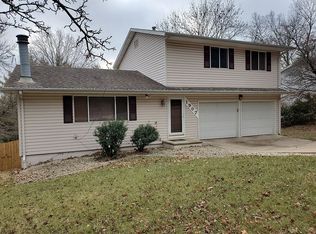 1907 Rockhill Rd, Manhattan, KS 66502