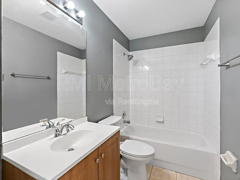 1010 Summer Breeze Dr — Photo 8