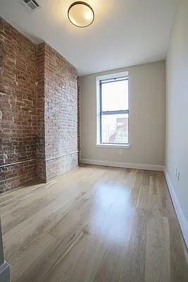 Rented by Prime Square Realty | media 44