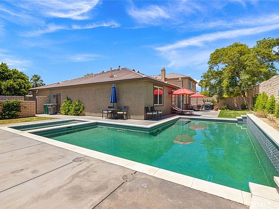 3rd image of 43680 Riunione Pl