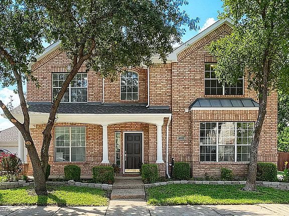 2nd image of 8921 Crescent Ct