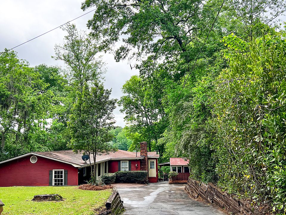 1st image of 908 S Lake Dr