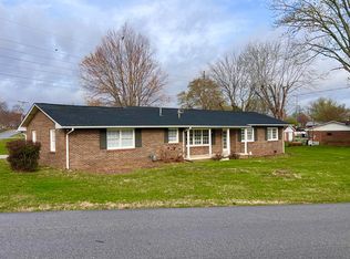 925 Southgate Dr, Cookeville, TN 38501