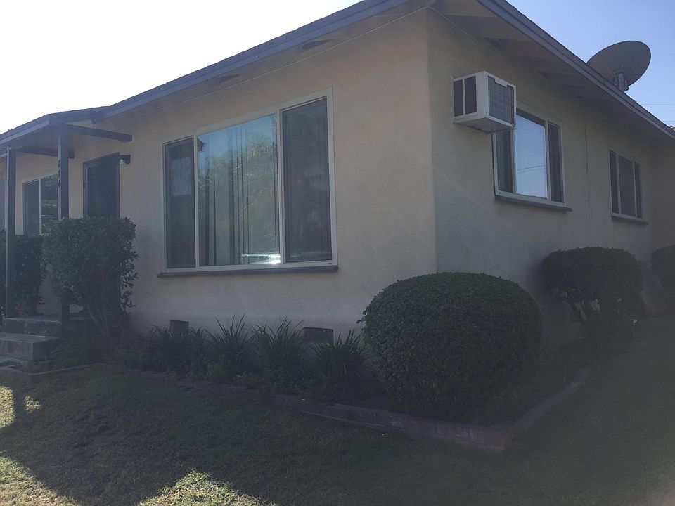 1st image of 876 Carillo Dr