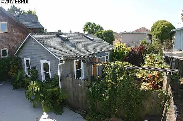 Studio, 500 sqft, $2,100 — Photo 1