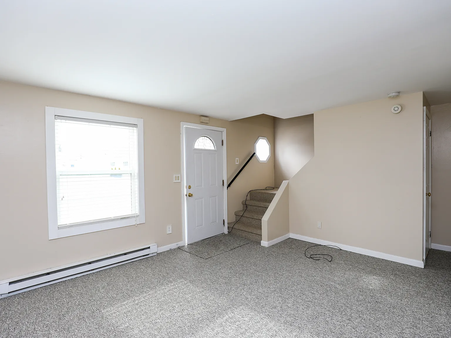 2 bed, 1.5 bath, 1100 sqft, $1,850 — Photo 3
