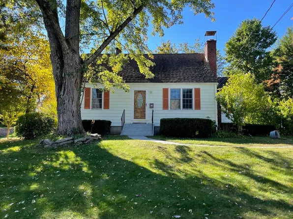 11 Intervale Rd, Boylston, MA 01505