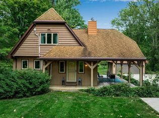 6100 Newton Rd, Orchard Park, NY 14127