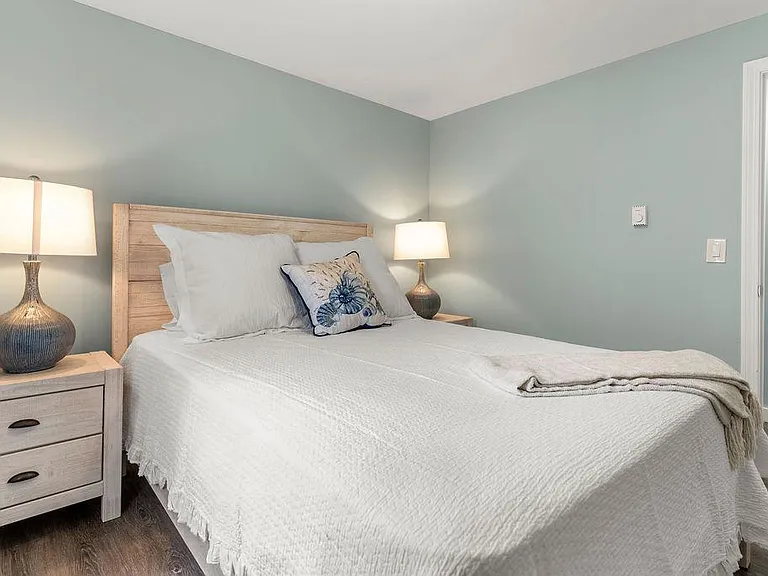 911 Ocean Blvd #3 — Photo 14