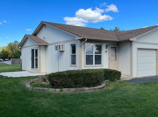 718 Oakton Rd, Montgomery, IL 60538