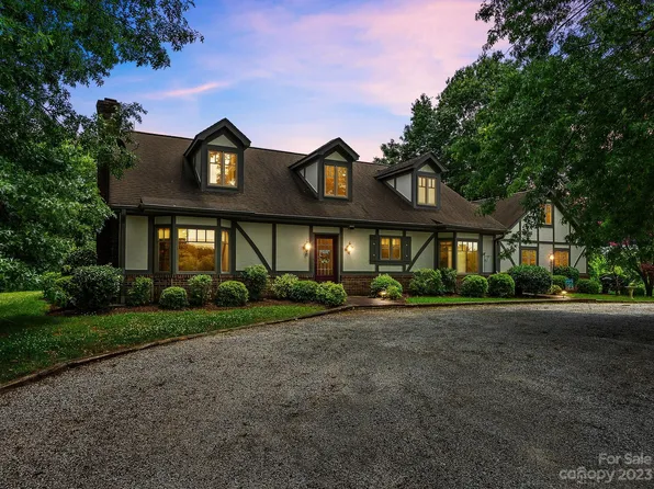 1645 Red Fox Rd, Tryon, NC 28782