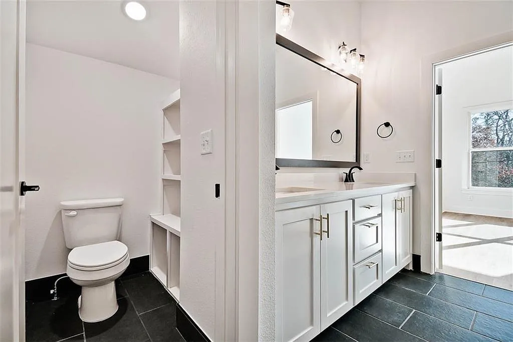 32 Coalburn Dr - 1 — Photo 3
