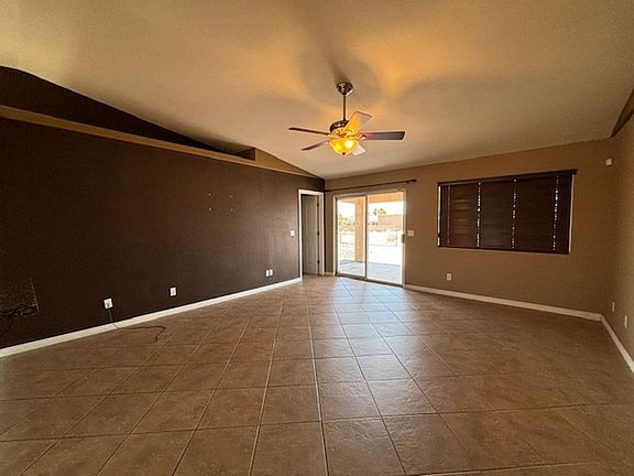5th image of 3696 Monterey Dr