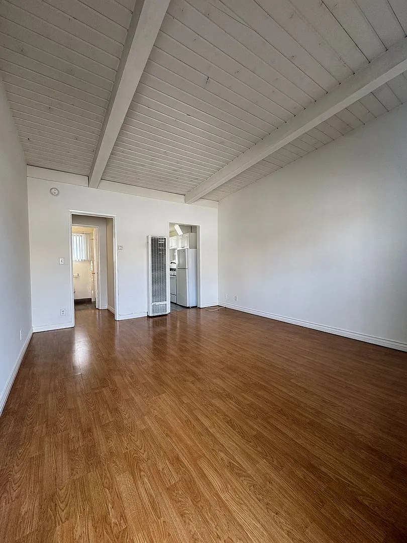 Building Photo - 3729 Dunn Dr