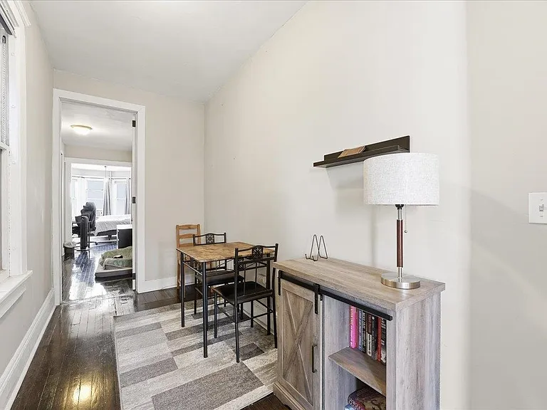 33 Thorne St #4 — Photo 6