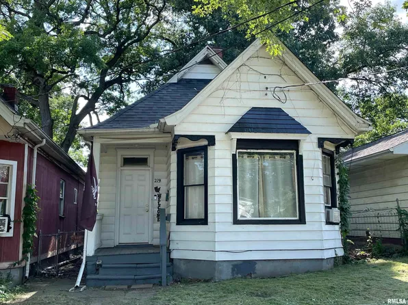 219 Van Buren St, Peoria, IL 61603