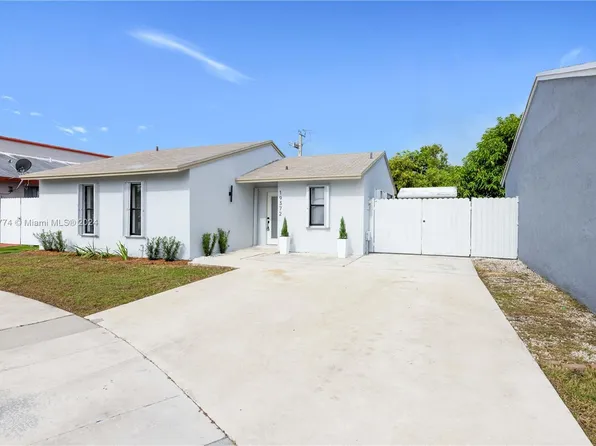 19372 SW 119th Ct, Miami, FL 33177