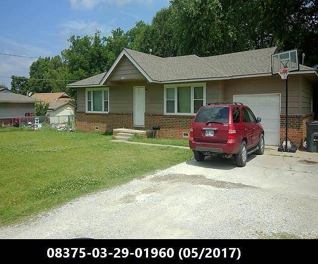 1st image of 2917 E Woodrow Pl N