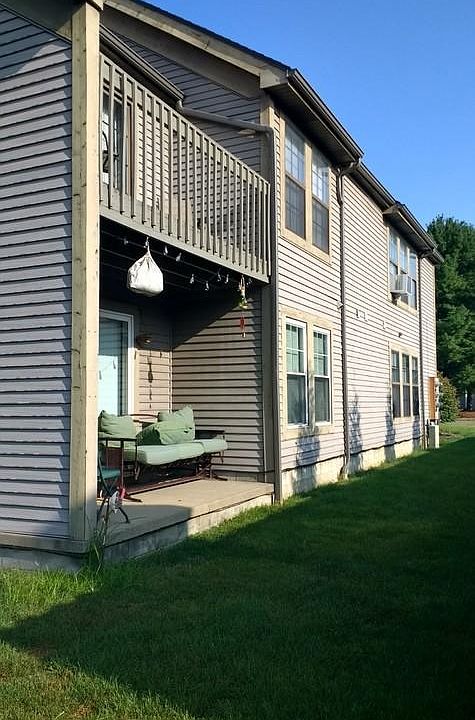 2nd image of 7457 E Huntington Dr APT 1