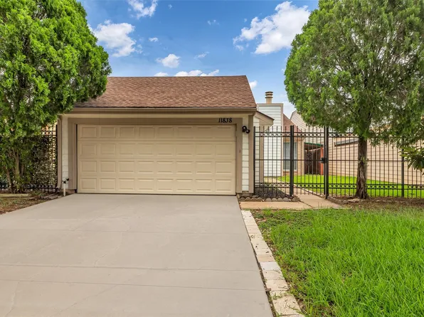 11838 Plumbrook Dr, Houston, TX 77099