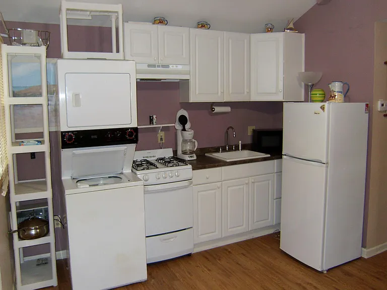 327 New Bedford Rd #COTTAGE — Photo 3