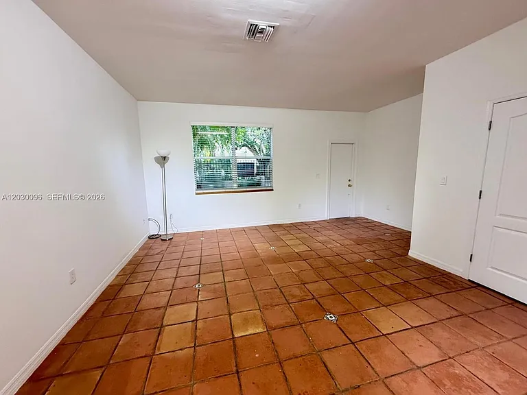 3051 Center St #9 — Photo 6