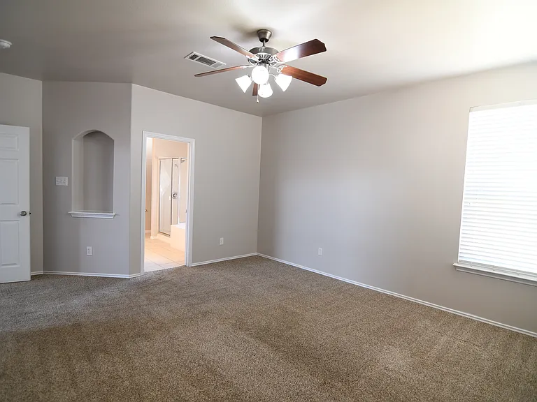1008 Starlight Dr — Photo 13