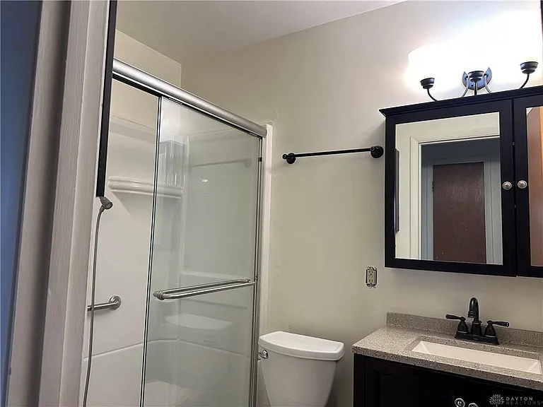 2824 Pinegrove Dr — Photo 6