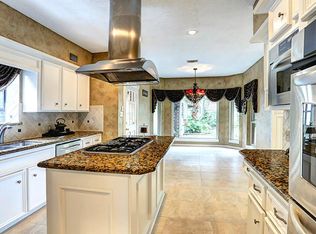 6814 Cypress Point Dr, Houston, TX 77069