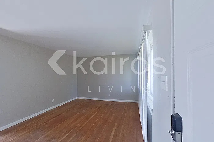 3 bed, 1.5 bath, 1064 sqft, $1,645 — Photo 2