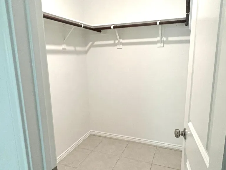 5836 Timber Point Dr — Photo 11