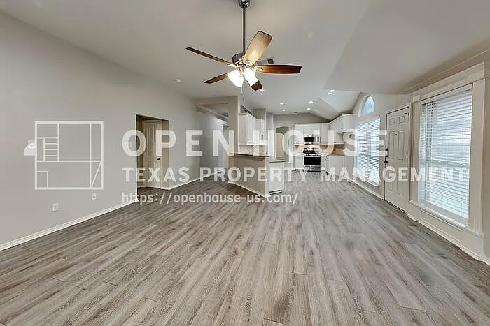 8705 Sunset Trace Dr — Photo 4