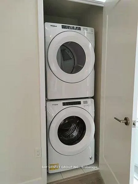 2 bed, $2,900 — Photo 4