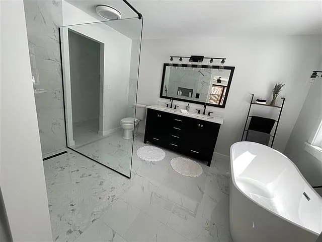 890 Pleasant Valley Rd — Photo 18