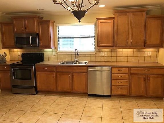 5th image of 4501 Carmen Ave APT 20