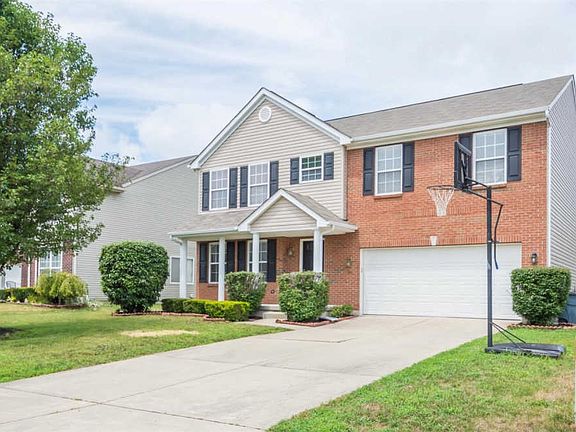 3rd image of 904 Providence Ct