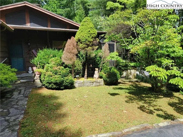 797 Sunset Drive, Blowing Rock, SC 28605