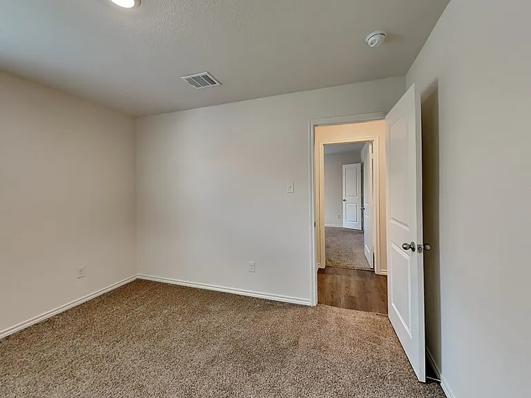 2909 Menguita St — Photo 16