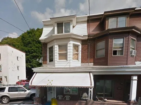 107 W Rowe St #A, Tamaqua, PA 18252