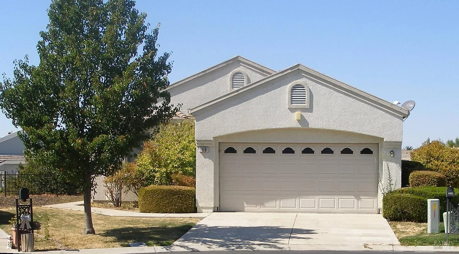 119 Cedar Ridge Court photo 1