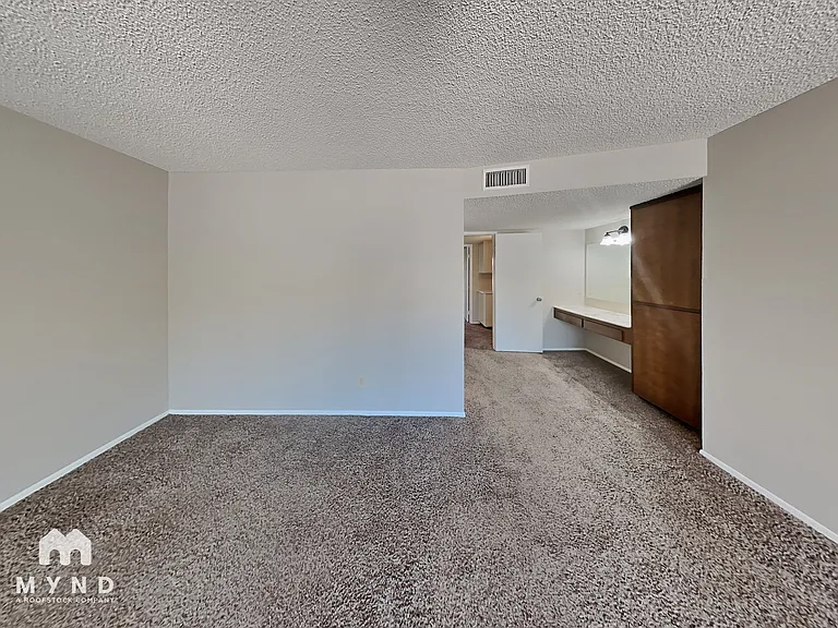4250 E Kiowa St — Photo 21