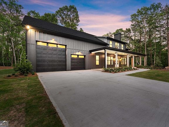 5th image of 124 Fox Valley Rd