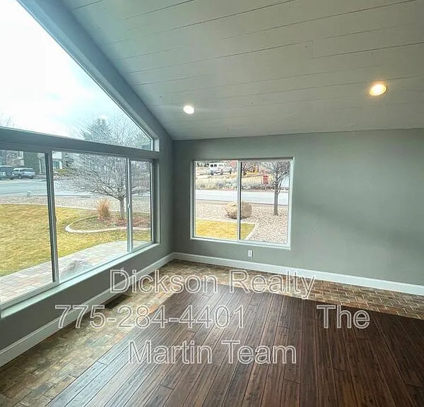 2205 Stowe Dr — Photo 9