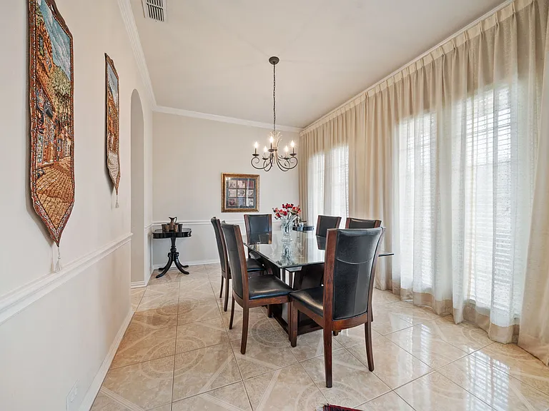 1571 Coastal Dr — Photo 3