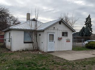 1202 E Courtland Ave, Spokane, WA 99207