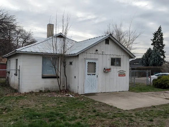 1202 E Courtland Ave, Spokane, WA 99207