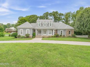 122 Highland Dr, Madisonville, TN 37354
