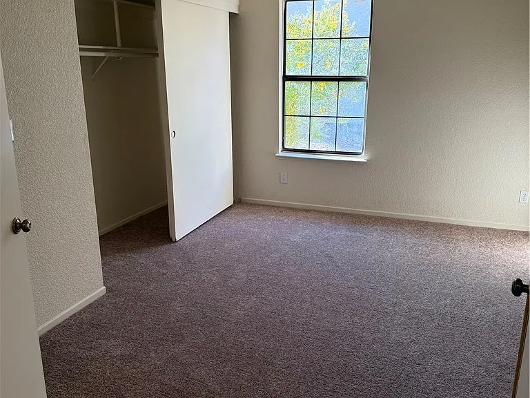 720 Sea Pines Ln — Photo 30