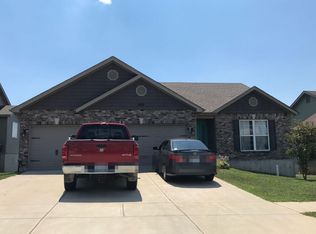 2105 Providence Park Ln, Herculaneum, MO 63048