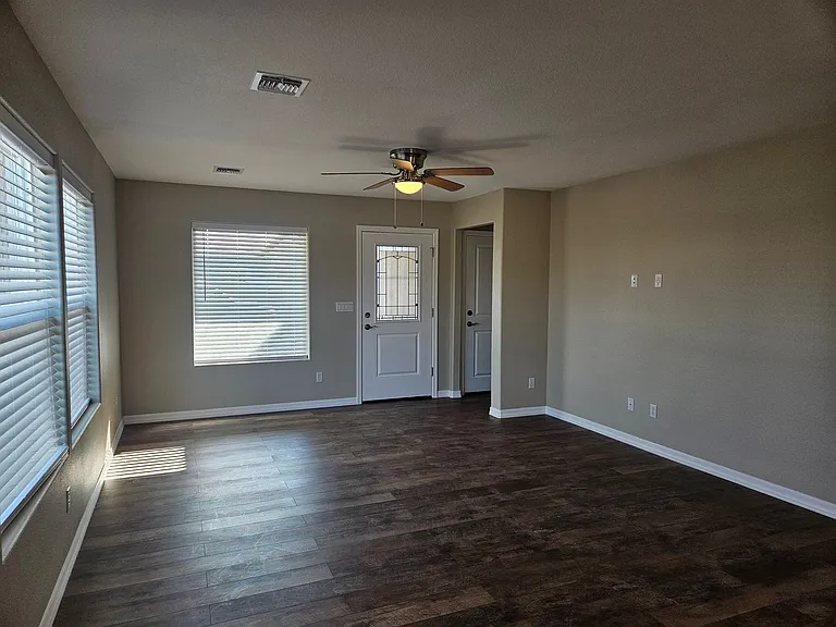 1803 Rollando Dr — Photo 3